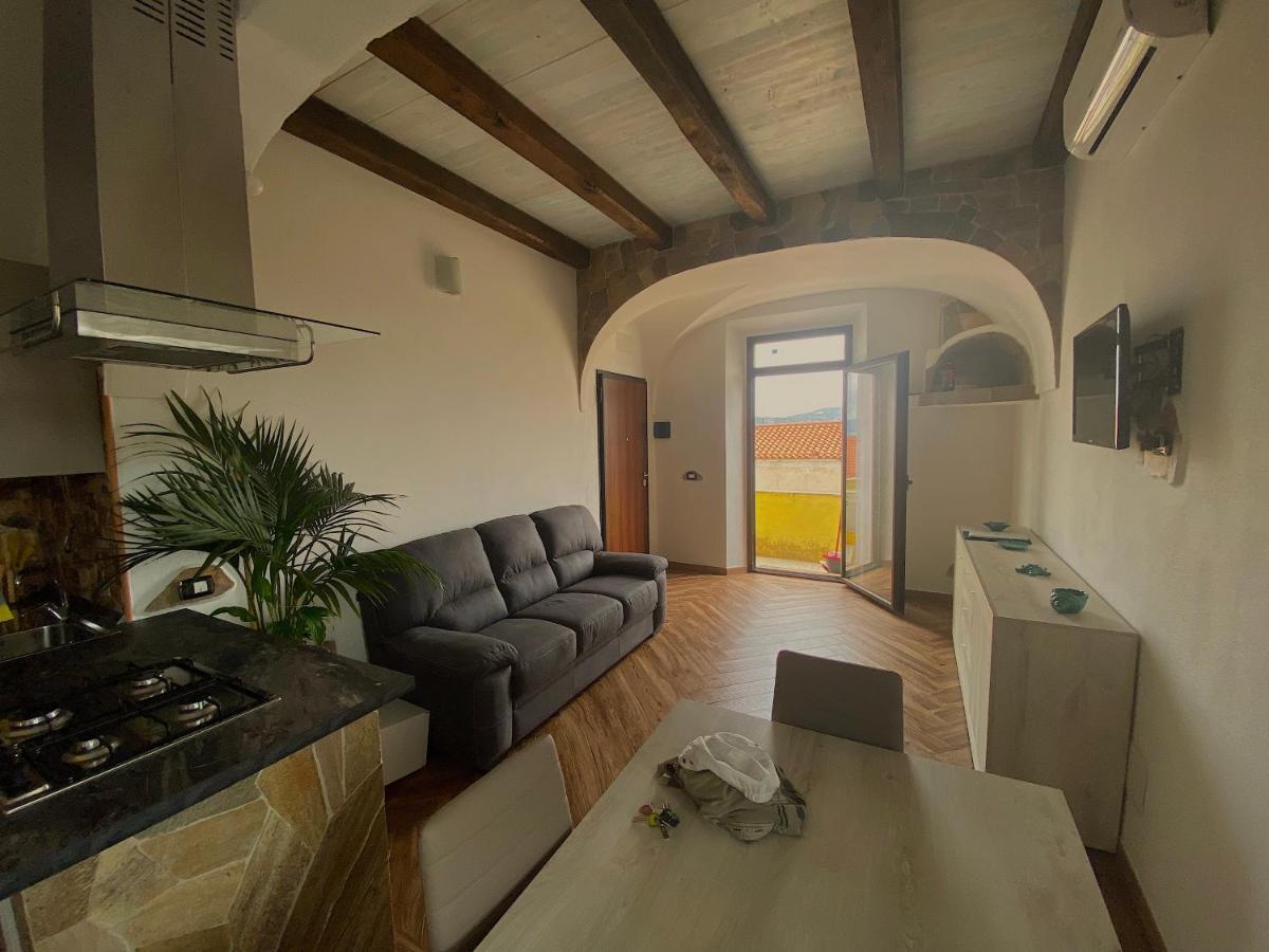 Апартаменты Casa Balilla Ла-Маддалена Экстерьер фото